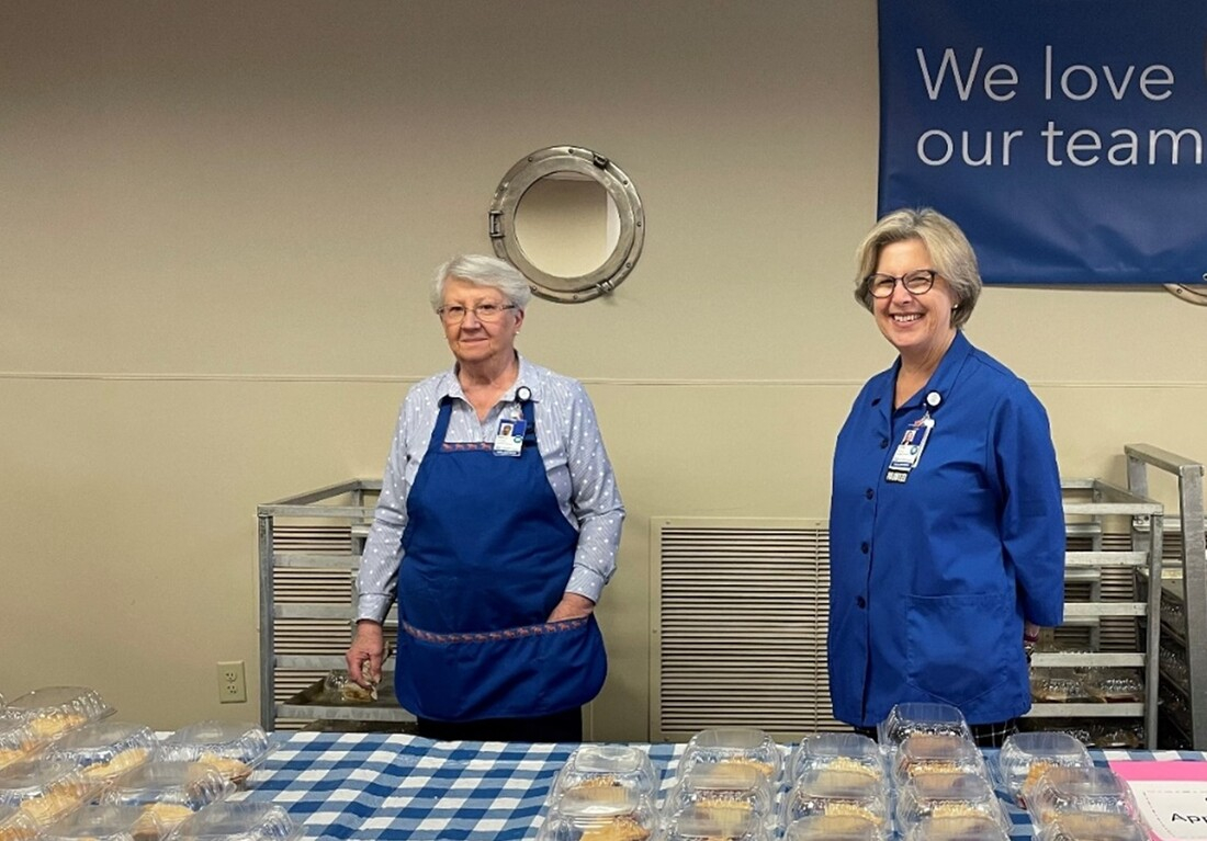 Volunteer at Iowa Lutheran Hospital Auxiliary - Des Moines