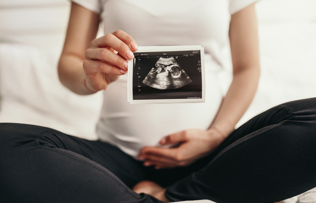 Can You Take a Bath While Pregnant? Let's Debunk This!